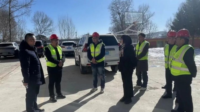 甘肅建科院紀(jì)委書記、工會(huì)主席趙欣赴積石山災(zāi)后維修項(xiàng)目部慰問一線員工